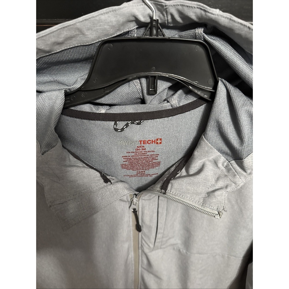 Swiss Tech Windbreaker Hoodie Men's Small (34-36) Full Zip gray Zip Pockets